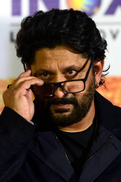 Arshad Warsi और पत्नी पर शेयर घोटाले में दोषी, शेयर मार्केट से बैन, शेयर बाजार में पंप एंड डंप स्कीम से कमाए थे 91 लाख Arshad Warsi
