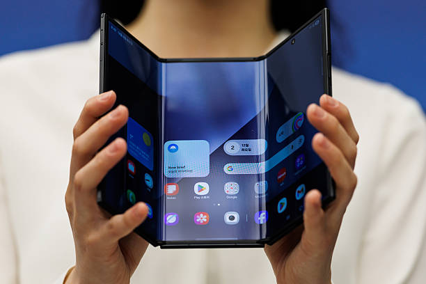 Foldable iPhone