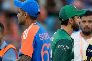 IND vs PAK handshake
